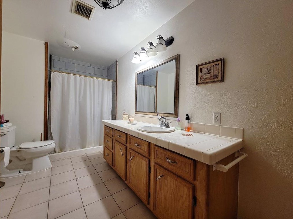 1449 Mesquite St, Houston TX  77093-1038 exterior