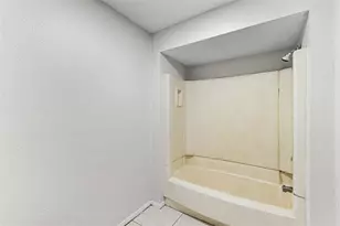 8712 Covent Garden St St, Houston, TX 77031 - Photo 16