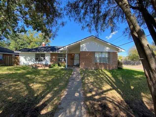 10131 Bessemer St, Houston, TX 77034