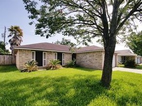 5625 Stone Creek Dr, Morgans Point, TX 77571