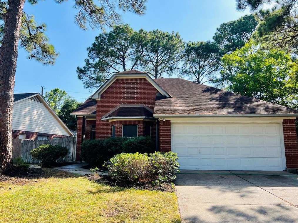 8511 Plum Lake Dr, Houston, TX 77095-3608