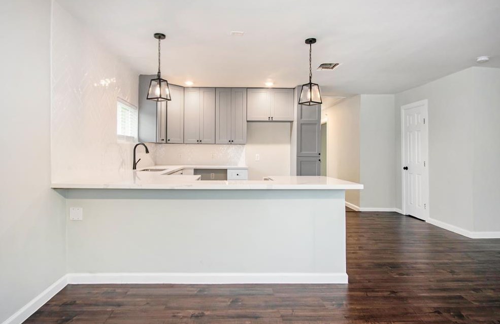 306 Neyland, Houston TX  77022-4010 exterior