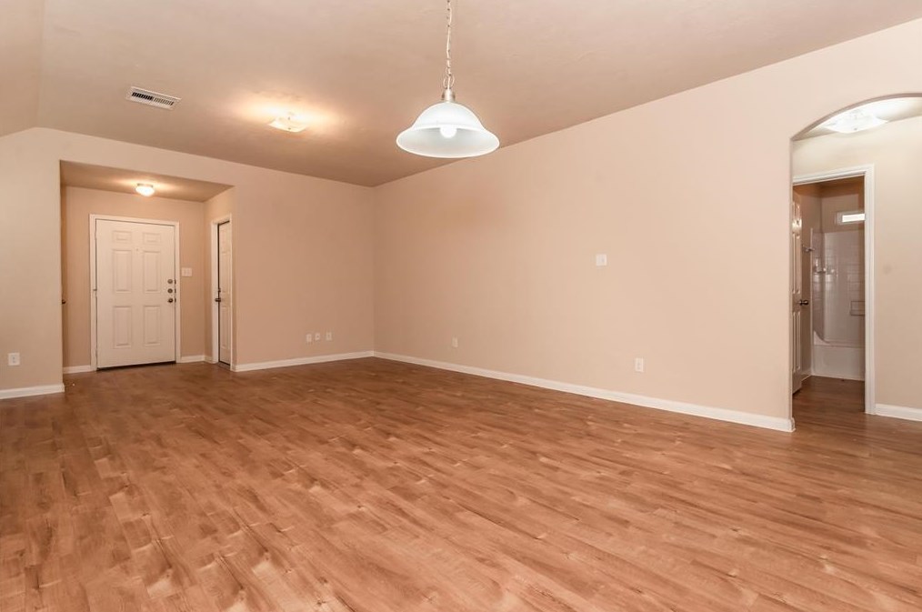 4310 Almeda Meadows Dr, Houston TX  77048-5584 exterior