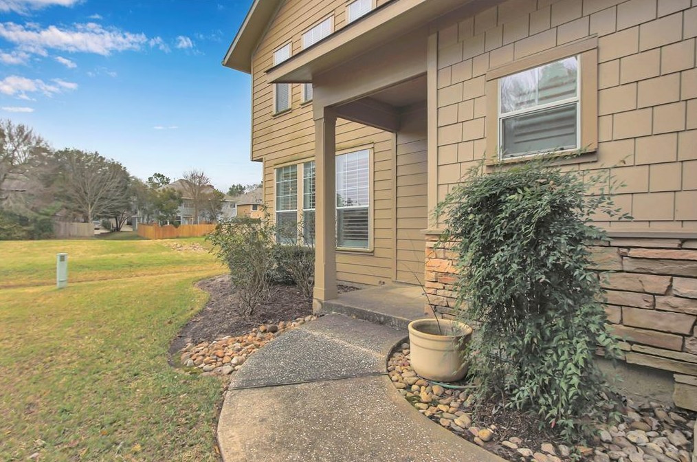 92 Woodlily Pl, Spring, TX 77382-1255