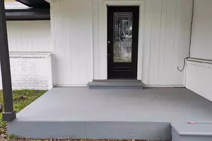 510 W Decatur Ave, Orange, TX 77630 - Photo 2