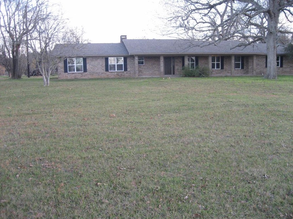234 State Hwy 21 E, Mapleton, TX 75835