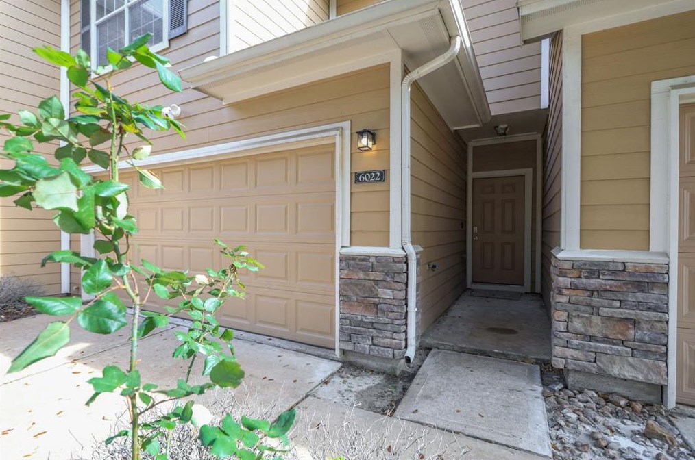 6022 Yorktown Meadow Ln, Houston, TX 77084