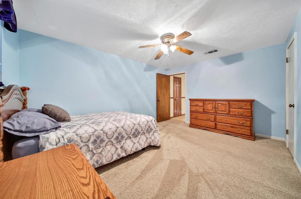 2107 Lazy Grv Dr, Humble TX 77339-3157 exterior