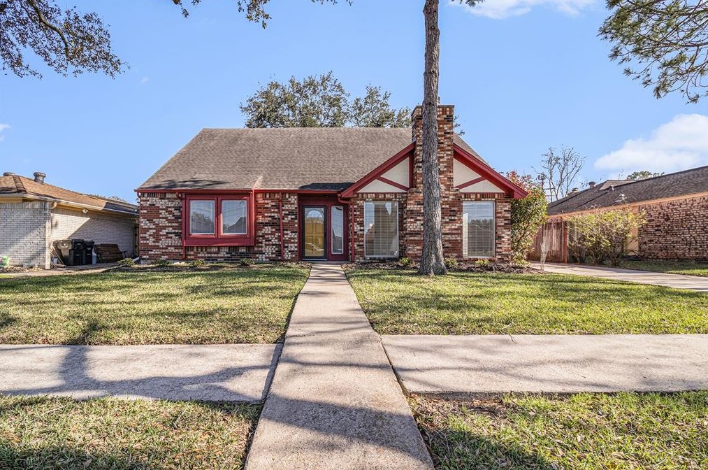 10014 Kirkaspen Dr, Houston, TX 77089
