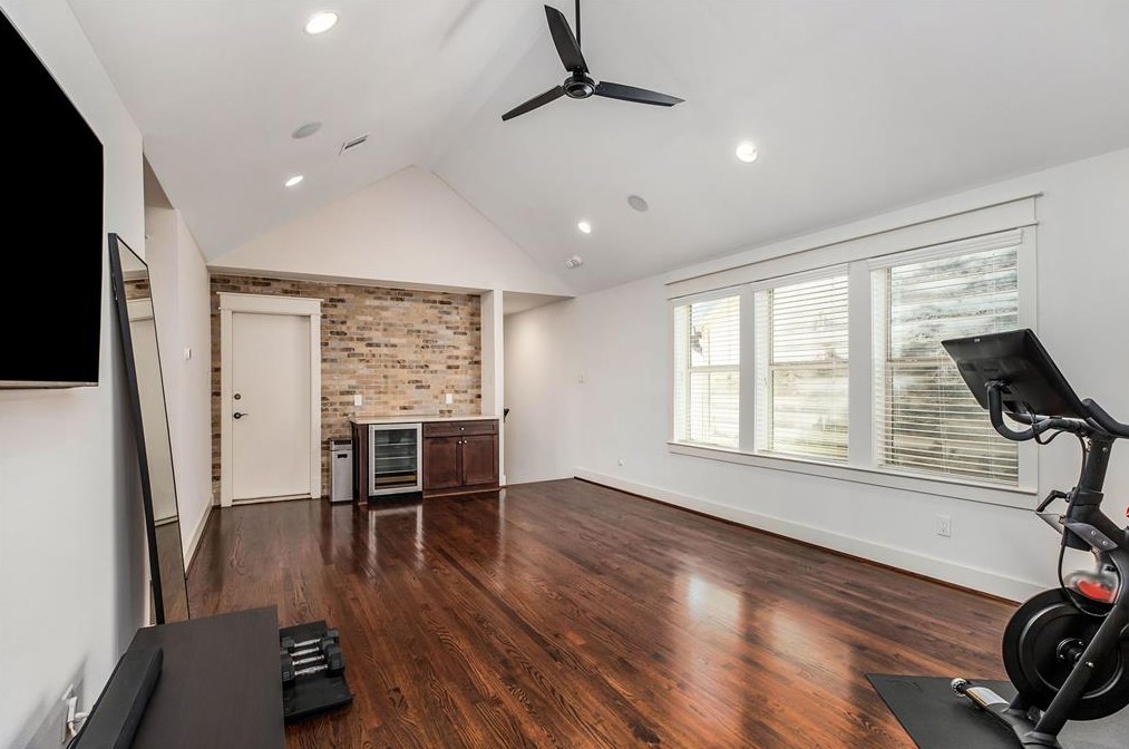 809 Knox St, Houston TX  77088-7931 exterior