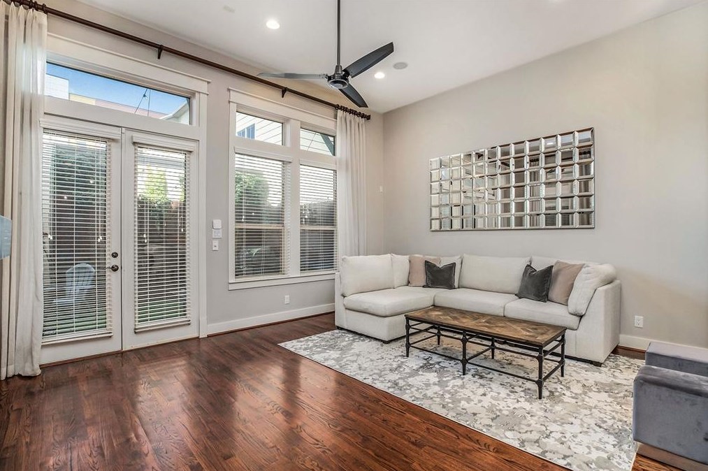 809 Knox St, Houston TX  77088-7931 exterior