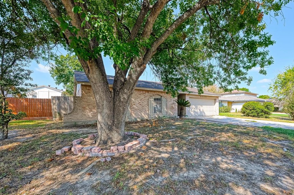 8351 Sorrel Dr, Houston, TX 77064-8208