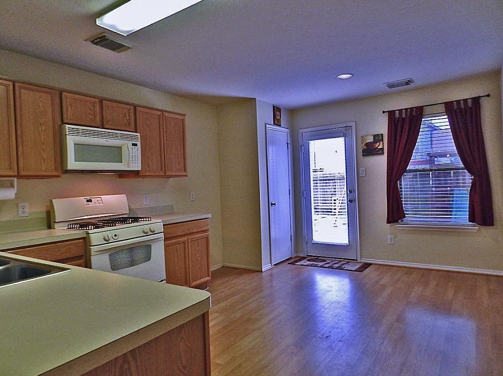 6527 Fairbrook Park Ln, Spring TX  77379-8257 exterior