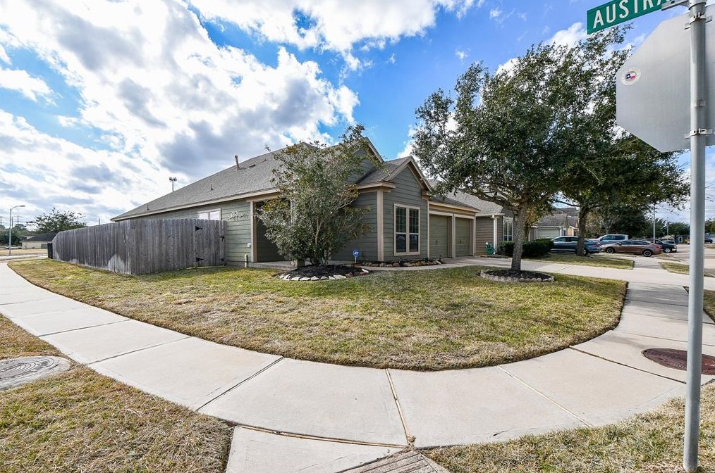 22003 Shortfin Mako Ct, Katy, TX 77449