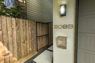 208 Aurora St, Houston, TX 77008 - Photo 4