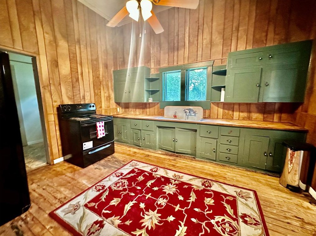 109 Village St, Woodville, TX 75979-4866