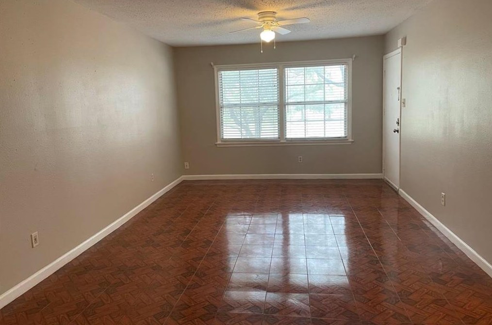 11605 Chimney Rock Rd #9, Houston, TX 77035