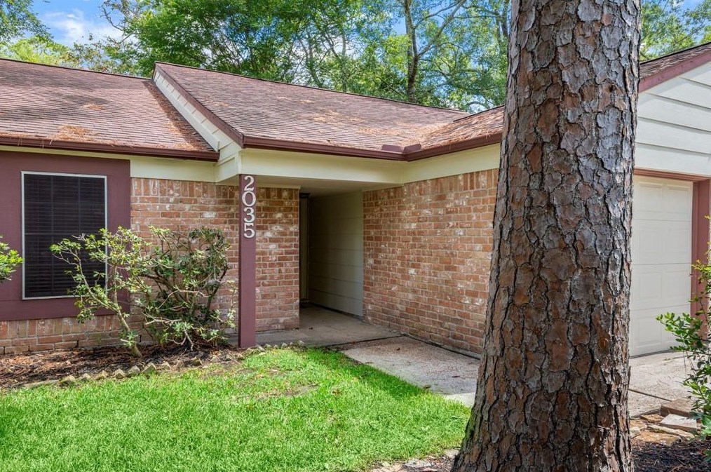 2035 Aspen Glade Dr, Humble, TX 77339