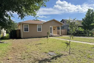 216 Gale St, Houston, TX 77009 - Photo 2