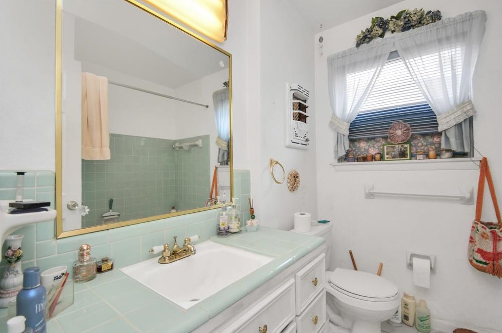 9938 Hinds St, Houston TX  77034-1940 exterior