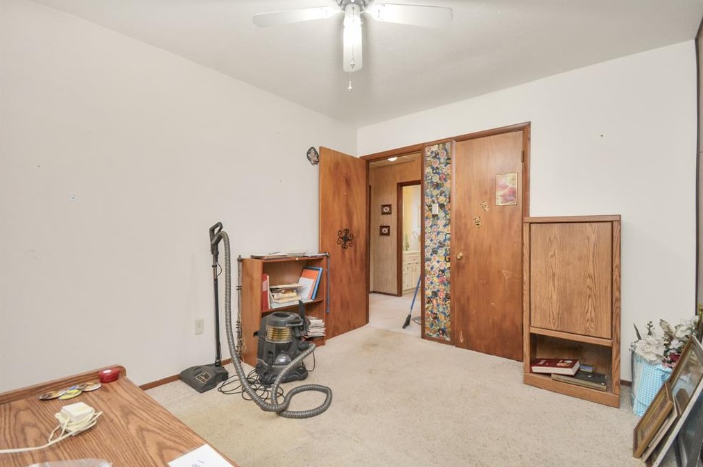 9938 Hinds St, Houston TX  77034-1940 exterior