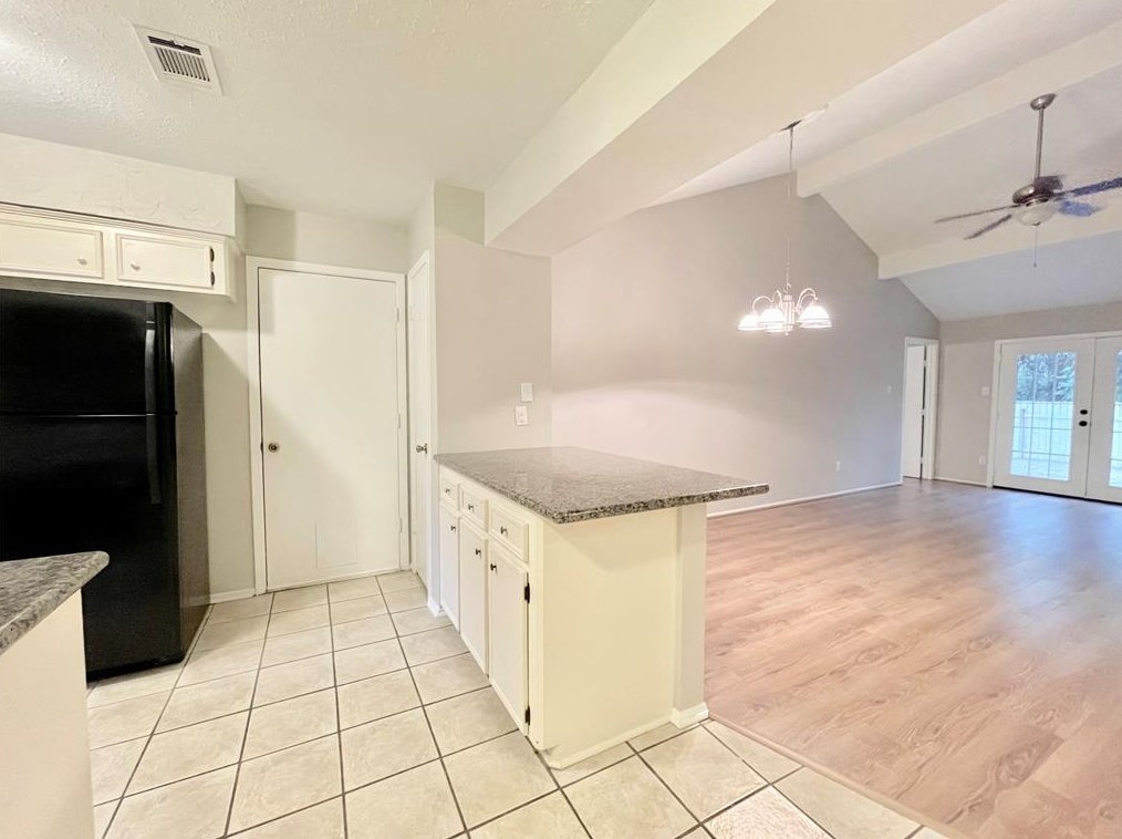 33 Bigelow Oak Ct, Spring TX  77381-3711 exterior