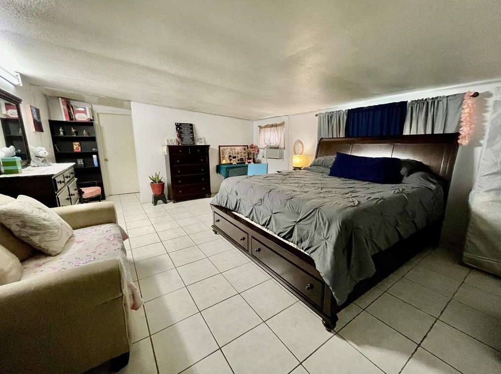 10814 Shannon Hl Dr, Houston TX  77099-1834 exterior