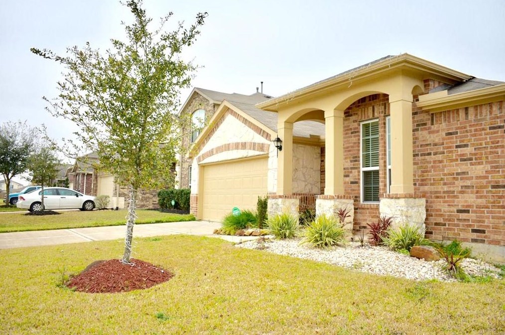 3751 Glover Meadows Ln, Houston, TX 77047