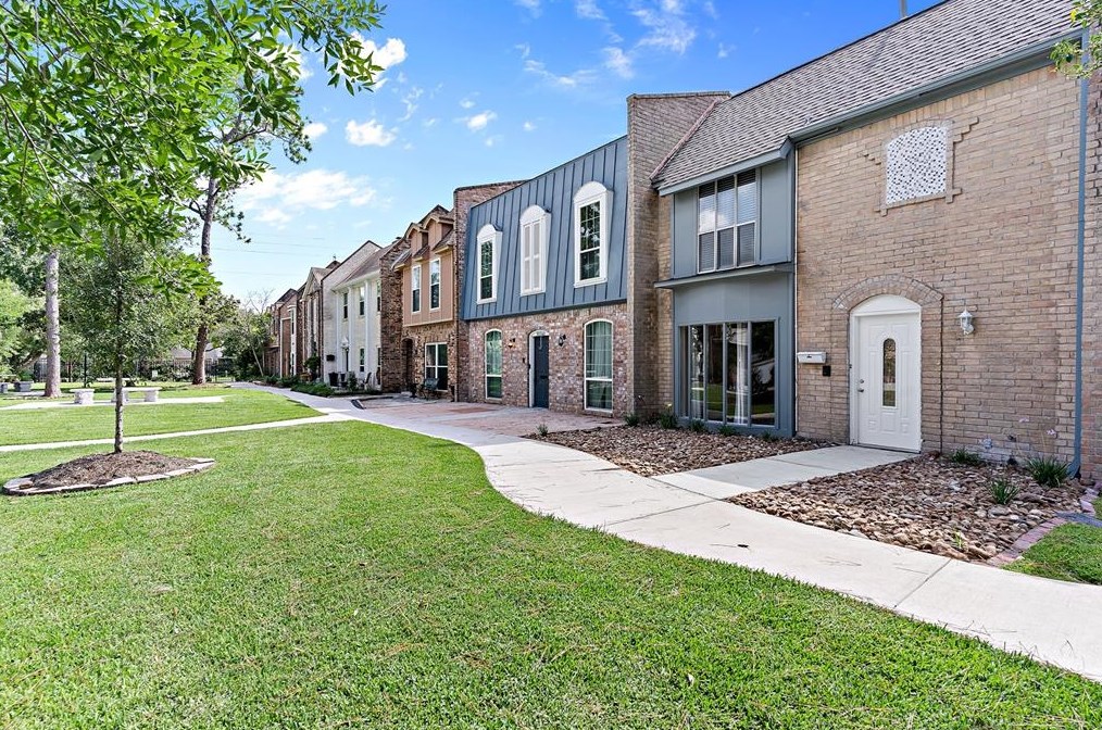 10738 Briar Forest Dr #4/45, Houston, TX 77042