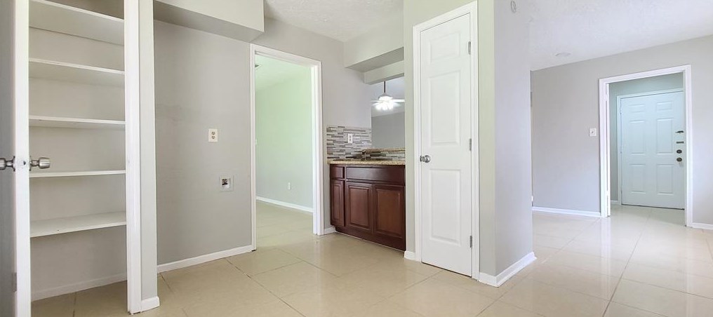 12031 Cliffgate Dr, Houston TX  77072-4009 exterior
