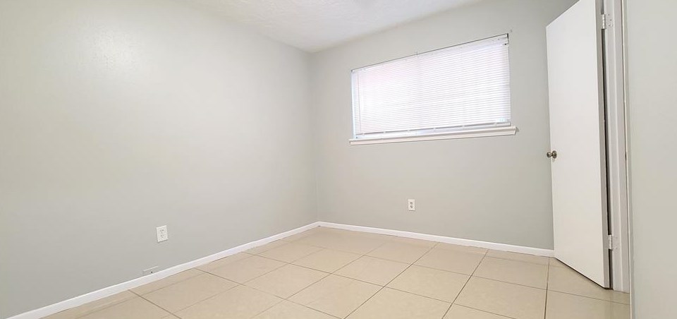 12031 Cliffgate Dr, Houston TX  77072-4009 exterior