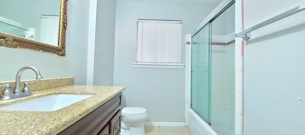12031 Cliffgate Dr, Houston TX  77072-4009 exterior