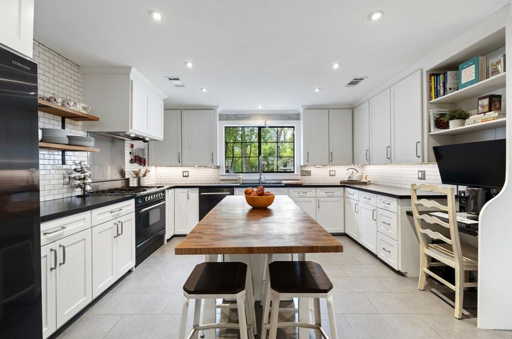 815 Curtin St, Houston TX  77018-4139 exterior