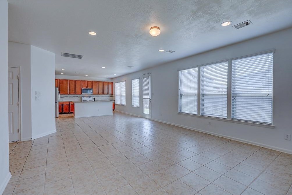 11731 Wren Crossing Dr, Houston TX  77038-3616 exterior