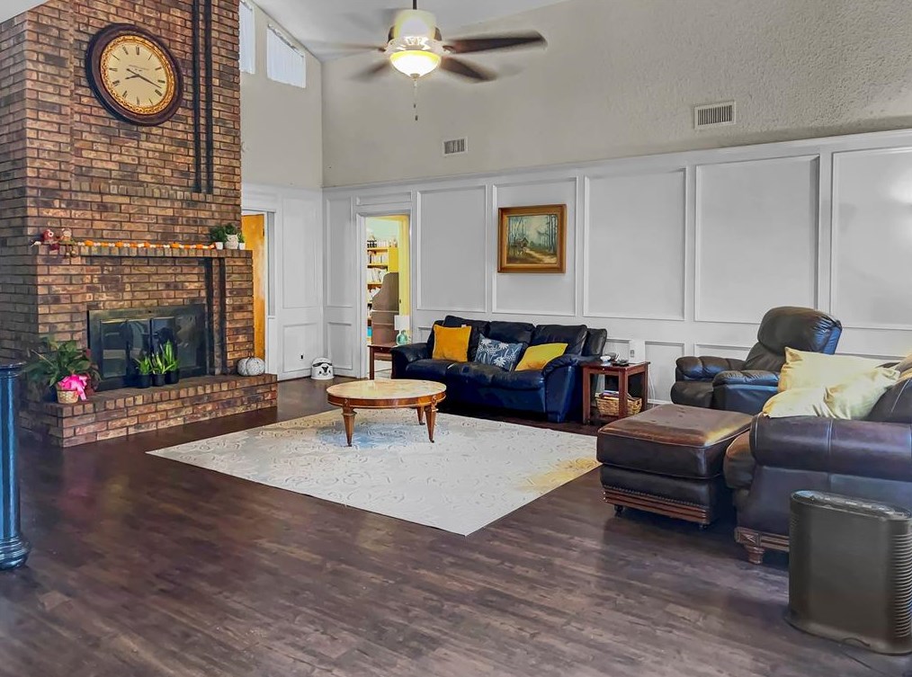 315 Arrowwood St, Richwood, TX 77566-4343