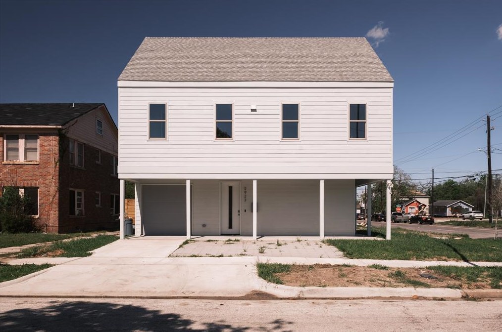 2923 Truxillo St, Houston, TX 77004-5459