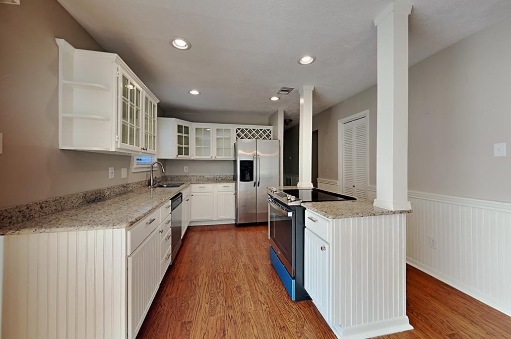 14 Waxberry Rd, Spring TX  77381-3476 exterior