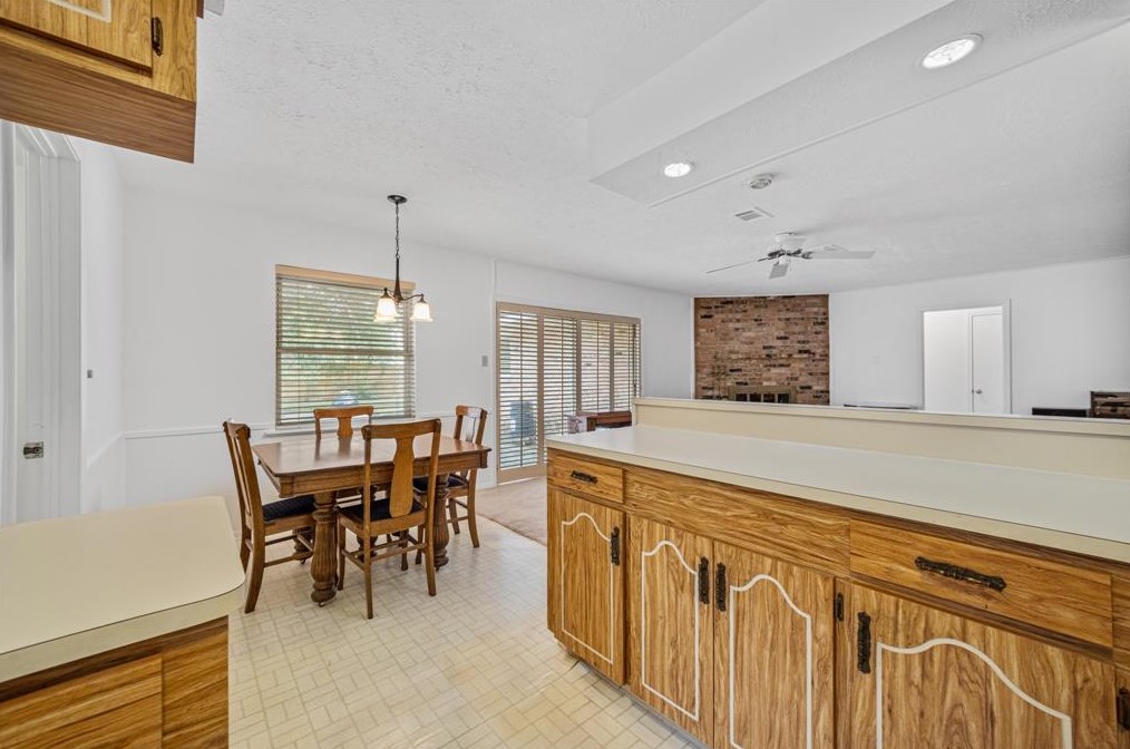 14130 Indian Wl Dr, Houston TX  77069-1315 exterior