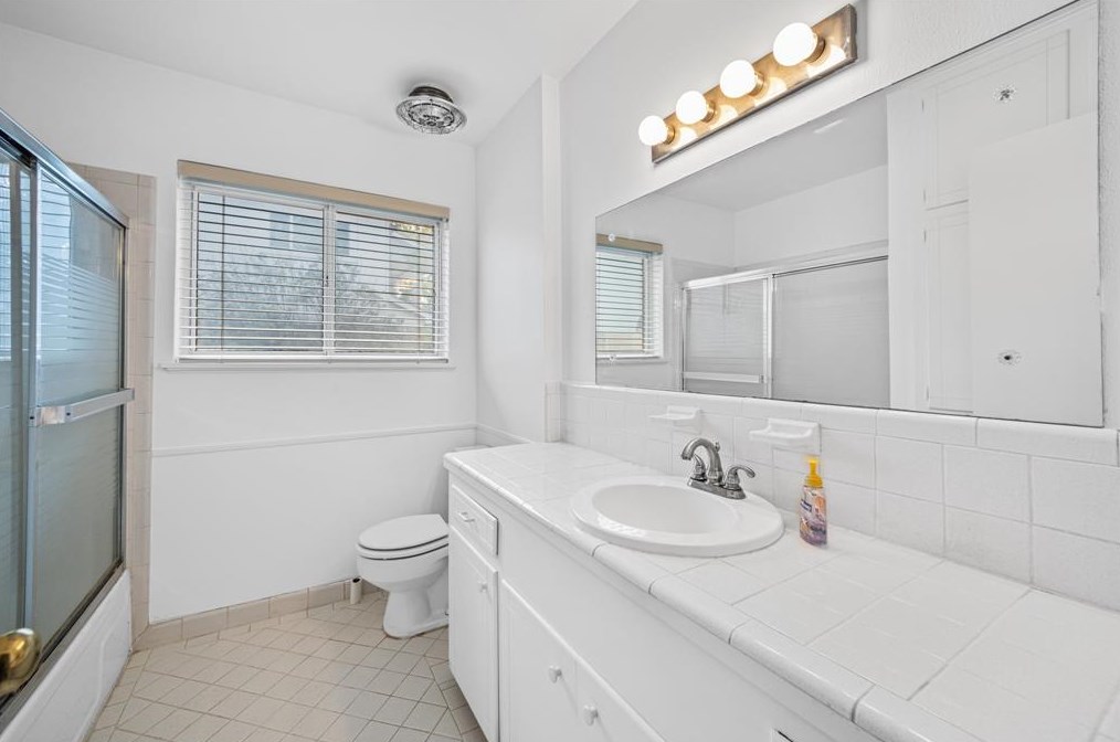14130 Indian Wl Dr, Houston TX  77069-1315 exterior