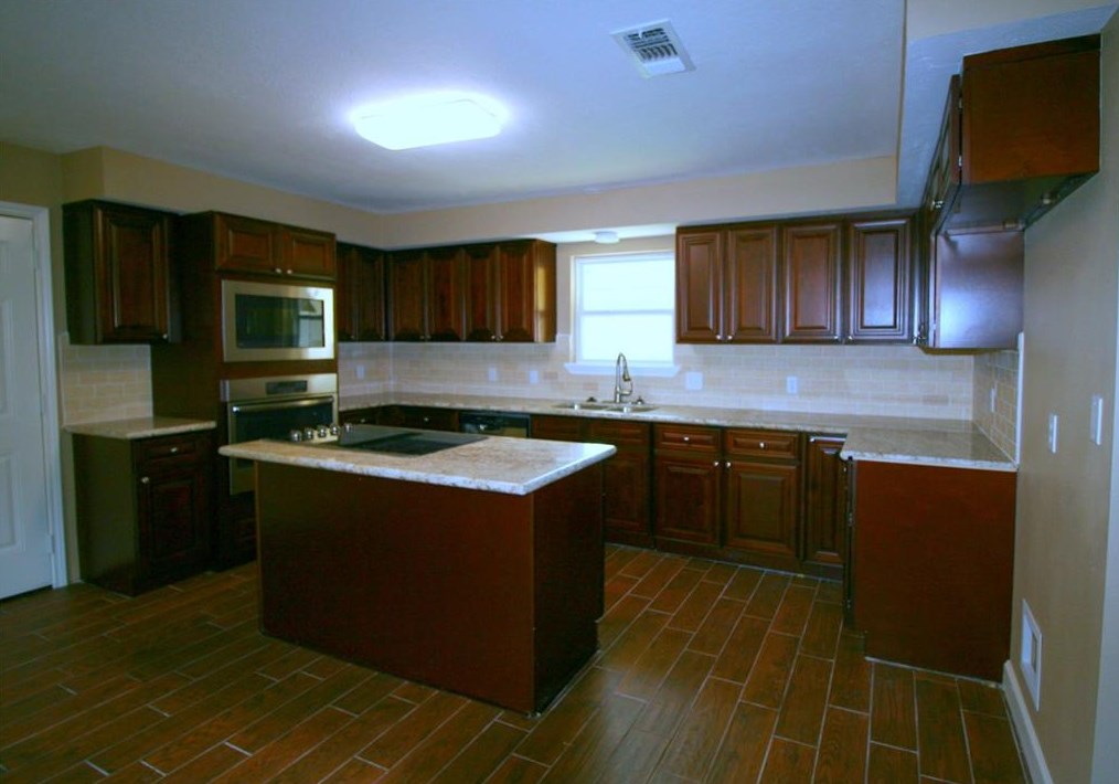 4327 Hickory Grove Dr, Houston, TX 77084