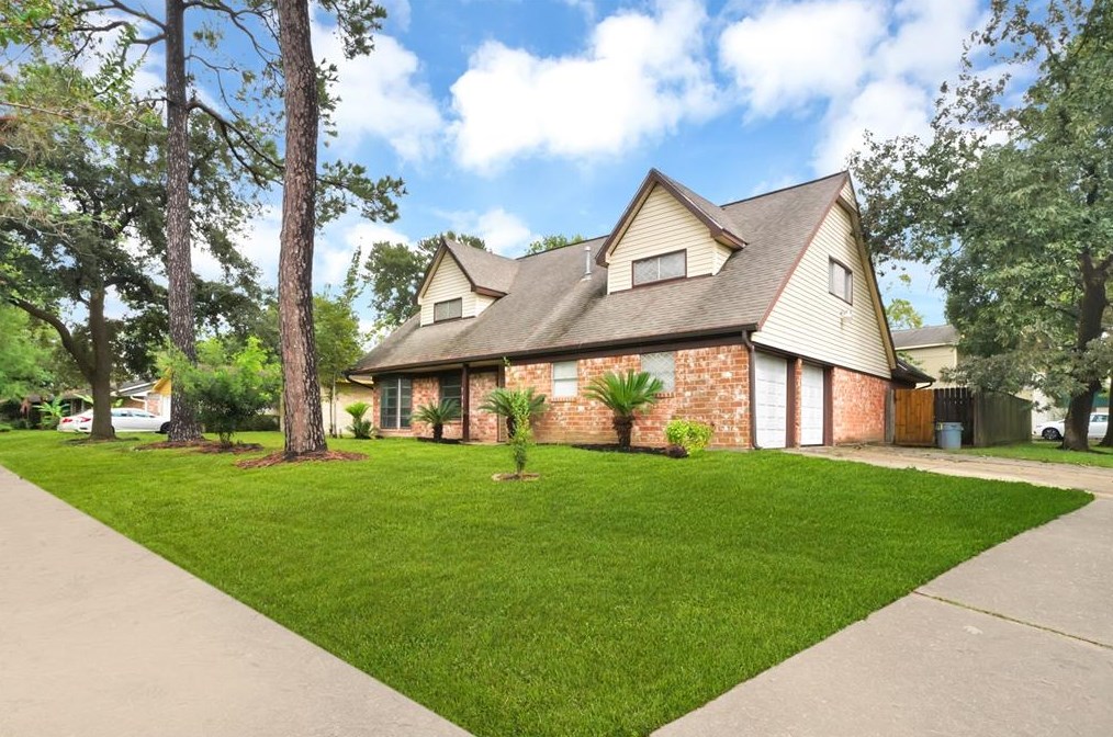339 Evanston St, Houston, TX 77015