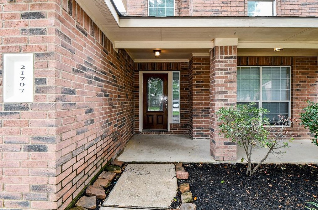 21707 Mt Hunt Dr, Spring TX  77388-6915 exterior