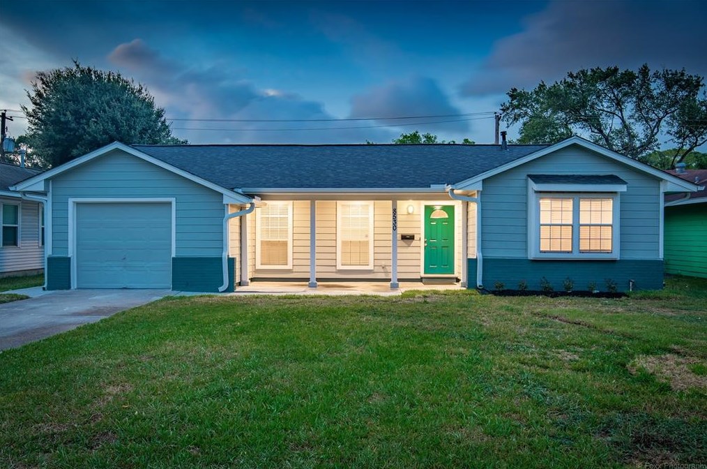8530 Norton Dr, Houston TX  77080-4324 exterior
