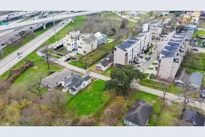 1018 Bingham Street, Houston, TX 77007 - Photo 2