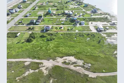 1034 Odem Road, Gilchrist, TX 77617 - Photo 6