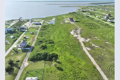 1034 Odem Road, Gilchrist, TX 77617 - Photo 12