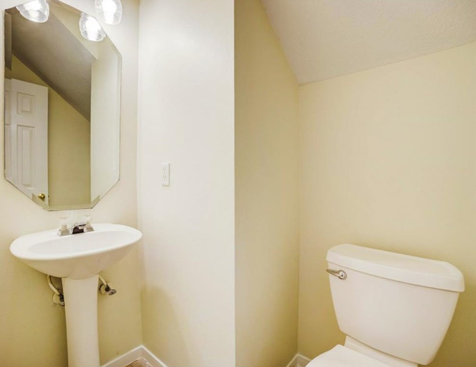 8931 Aber Trl Ct, Houston TX  exterior