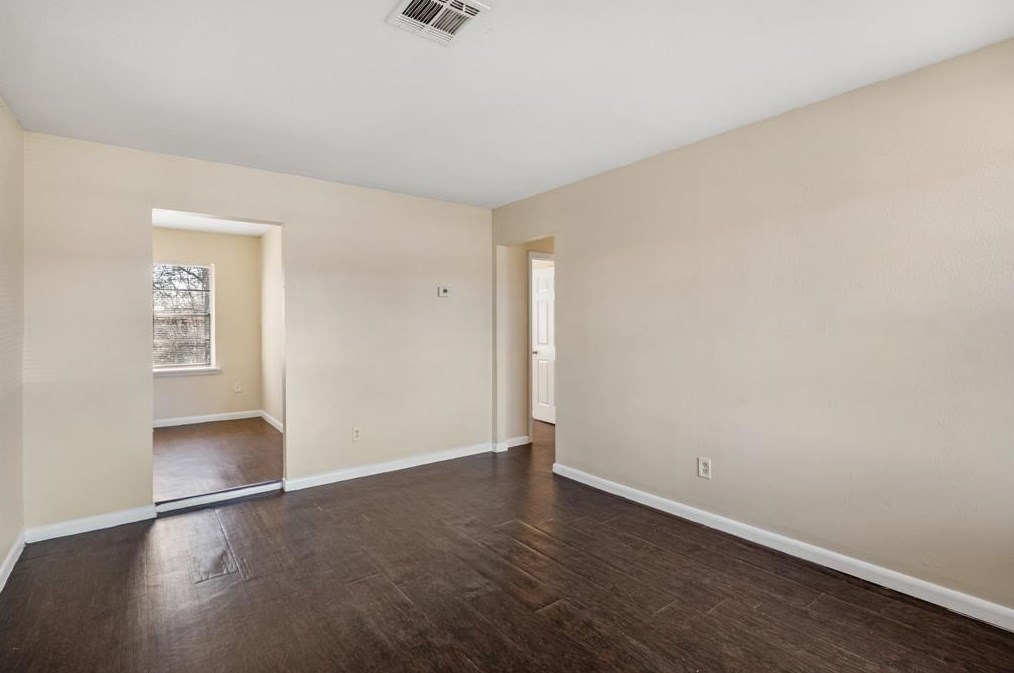 9434 Crestview Dr, Houston, TX 77078