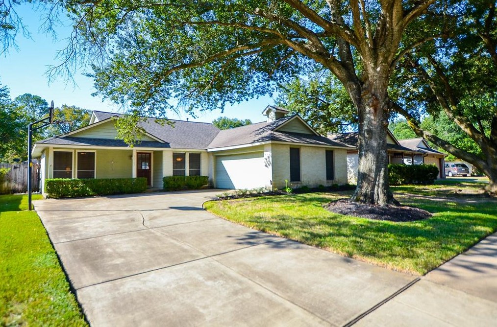 15507 Swan Creek Dr, Houston, TX 77095-2015