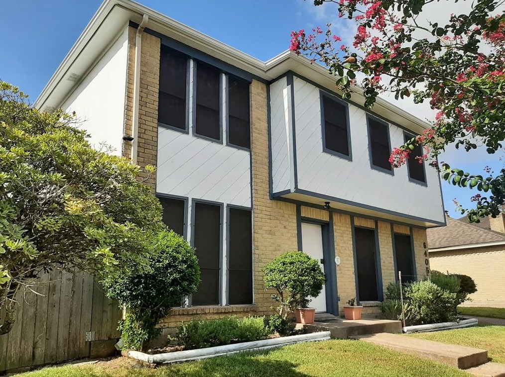 6405 Teal Run Dr, Houston, TX 77035
